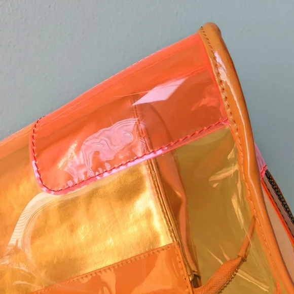 Rare Loewe Amazona Vinyl Bag - Picture 14 of 16